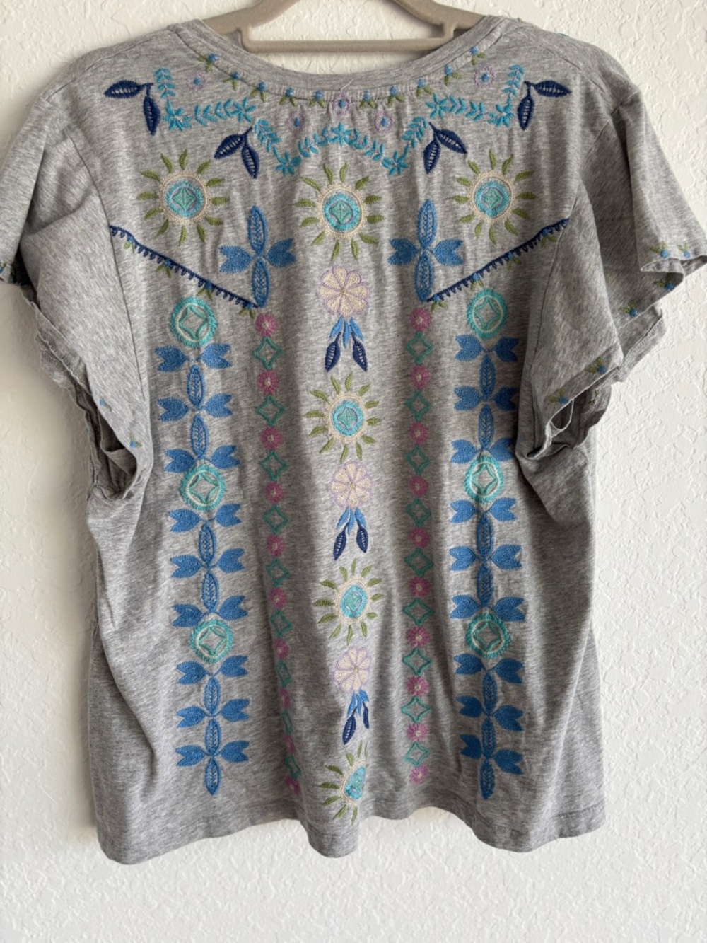 Johnny Was Oriel Embroidered Cotton Flutter Sleeve Top – PXL Petite XL Like New - Picture 15 of 16
